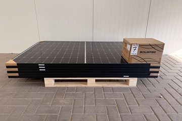 Afbeelding van Set zonnepanelen 6 stuks met 2500w omvormer