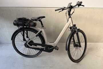 Afbeelding van QWIC elektrische stadsfiets lichtgrijs