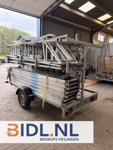 Euroscaffold rolsteiger, steiger op aanhanger, professionele steiger, Aboma-gekeurde rolsteiger, mobiele werksteiger, steiger voor zonnepanelen, steiger met aanhanger.
