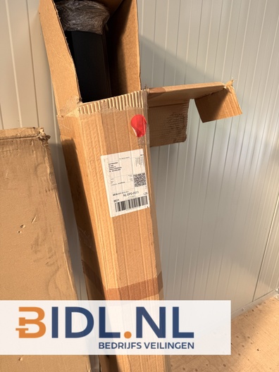 aluminium profielen partij, montageprofielen nieuw, EV-GO kunststof paal, constructie aluminium profielen, zonnepaneel montageprofielen.