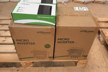 Afbeelding van Partij Hyxipower micro-omvormers met Data Management Units