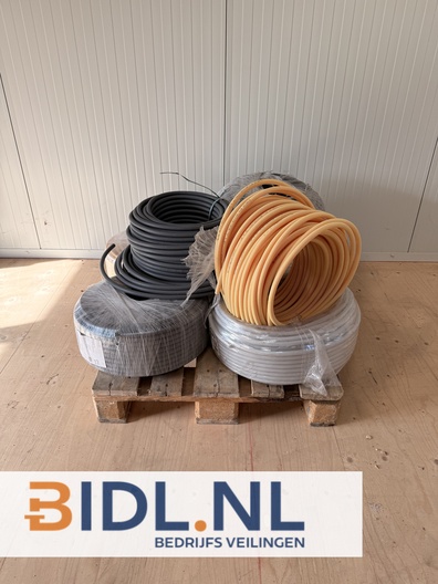 flexibele elektrabuis, installatiebuis op rol, PVC flexbuis elektra, elektricien materiaal partij, installatiemateriaal gebruikt.