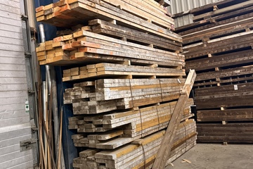 Afbeelding van Restpartij gebruikt hout – diverse balken en planken (gemengd)