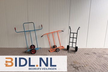 Afbeelding van Set van 3 Steekwagens – Robuuste Transportwagens (Blauw, Oranje, Zwart)