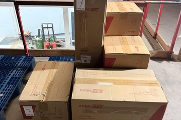 Afbeelding van Partij nieuwe elektronische apparatuur in originele doos – diverse modellen