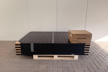 Afbeelding van Set zonnepanelen 10 stuks met 4200w omvormer