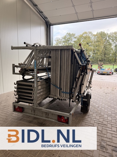 Euroscaffold rolsteiger, steiger op aanhanger, professionele steiger, Aboma-gekeurde rolsteiger, mobiele werksteiger, steiger voor zonnepanelen, steiger met aanhanger.