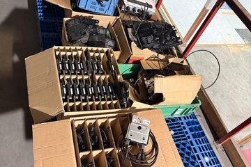 Afbeelding van Restpartij microomvormers en optimizers – gebruikt & nieuw – diverse merken