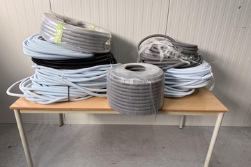 Afbeelding van Partij flexibele installatiebuis (ribbelbuis) – diverse kleuren