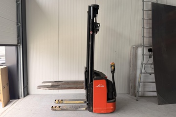 Afbeelding van Linde elektrische stapelaar CN 20 – 2000 kg – bouwjaar 2006