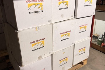 Afbeelding van Partij Van der Valk zonnepanelen montagesystemen, aluminium onderstellen – nieuw in doos
