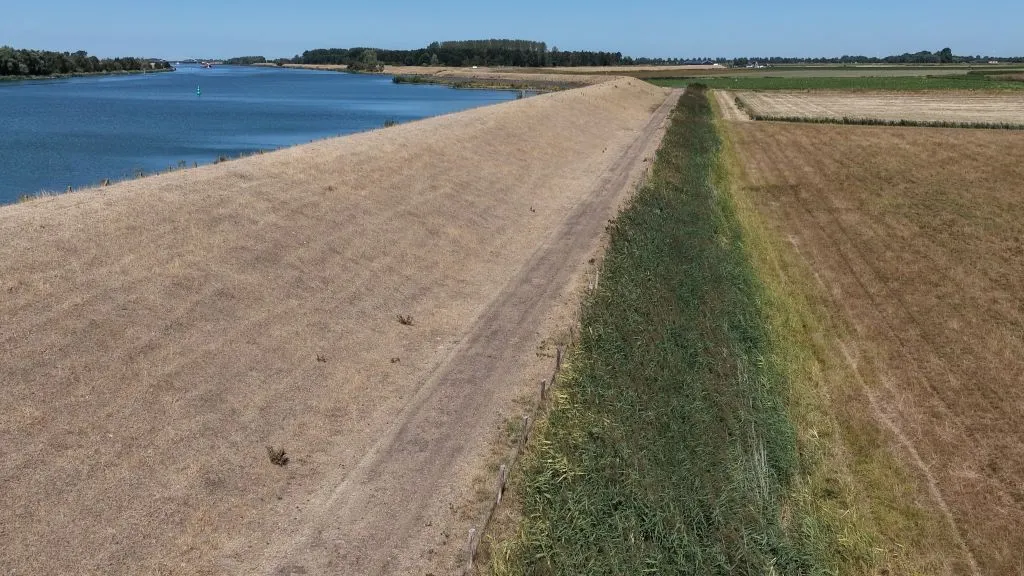 Droge dijk