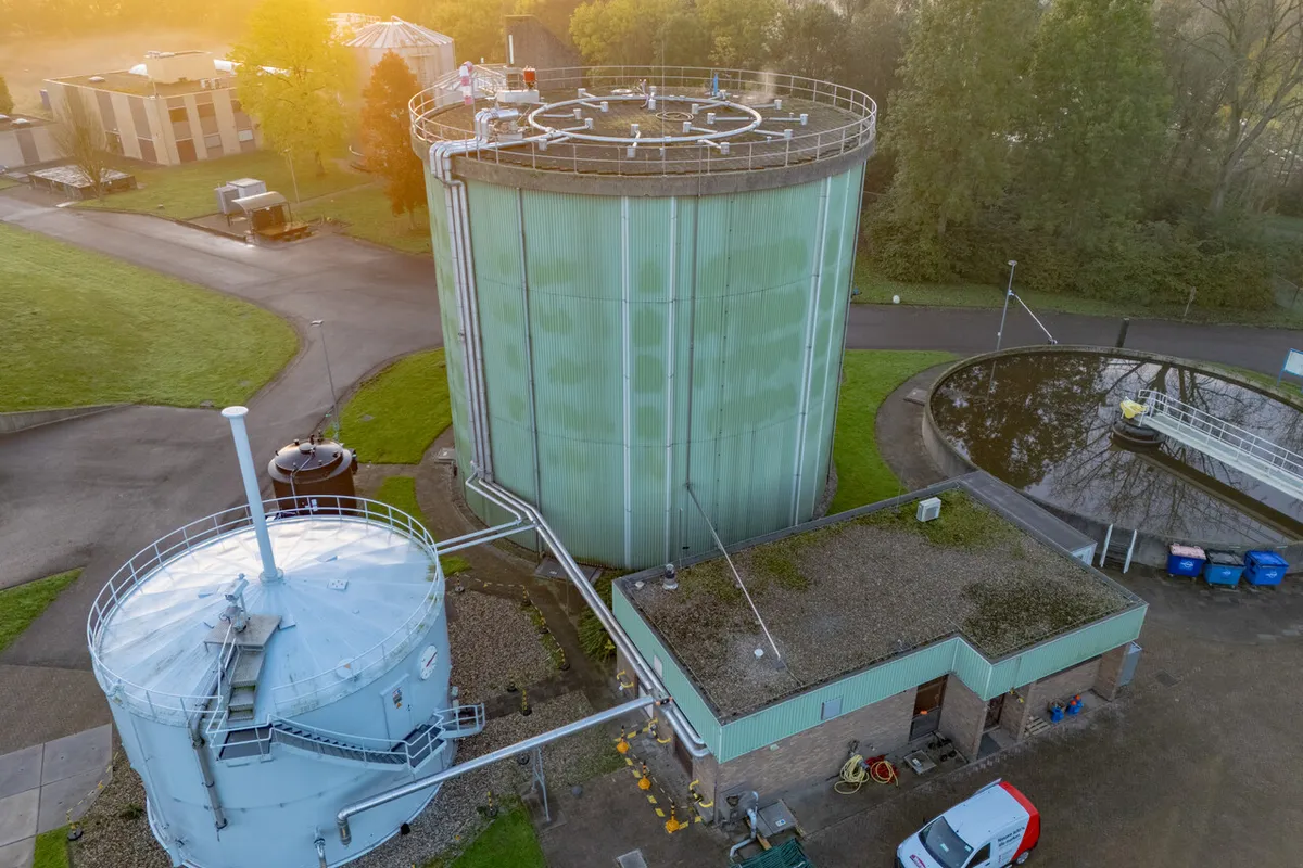 Gistingstank rwzi Dongemond - dronefoto