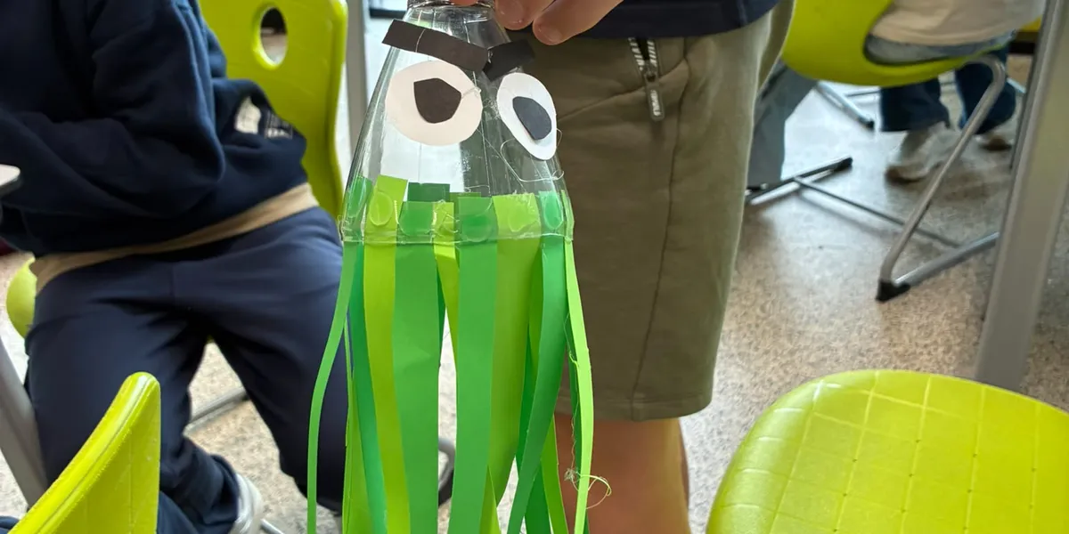 Knutselopdracht met zwerfafval