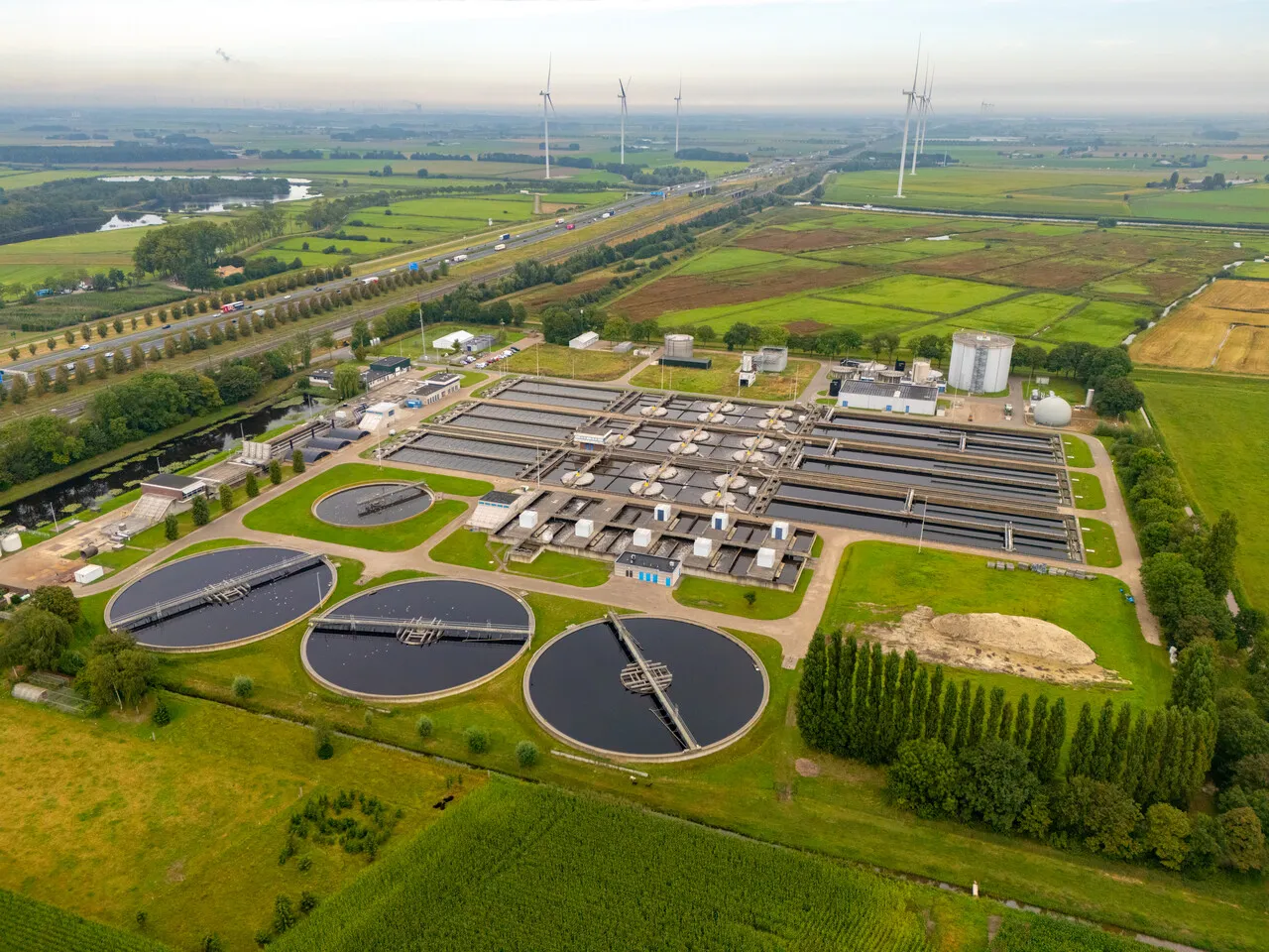 rwzi Nieuwveer dronefoto