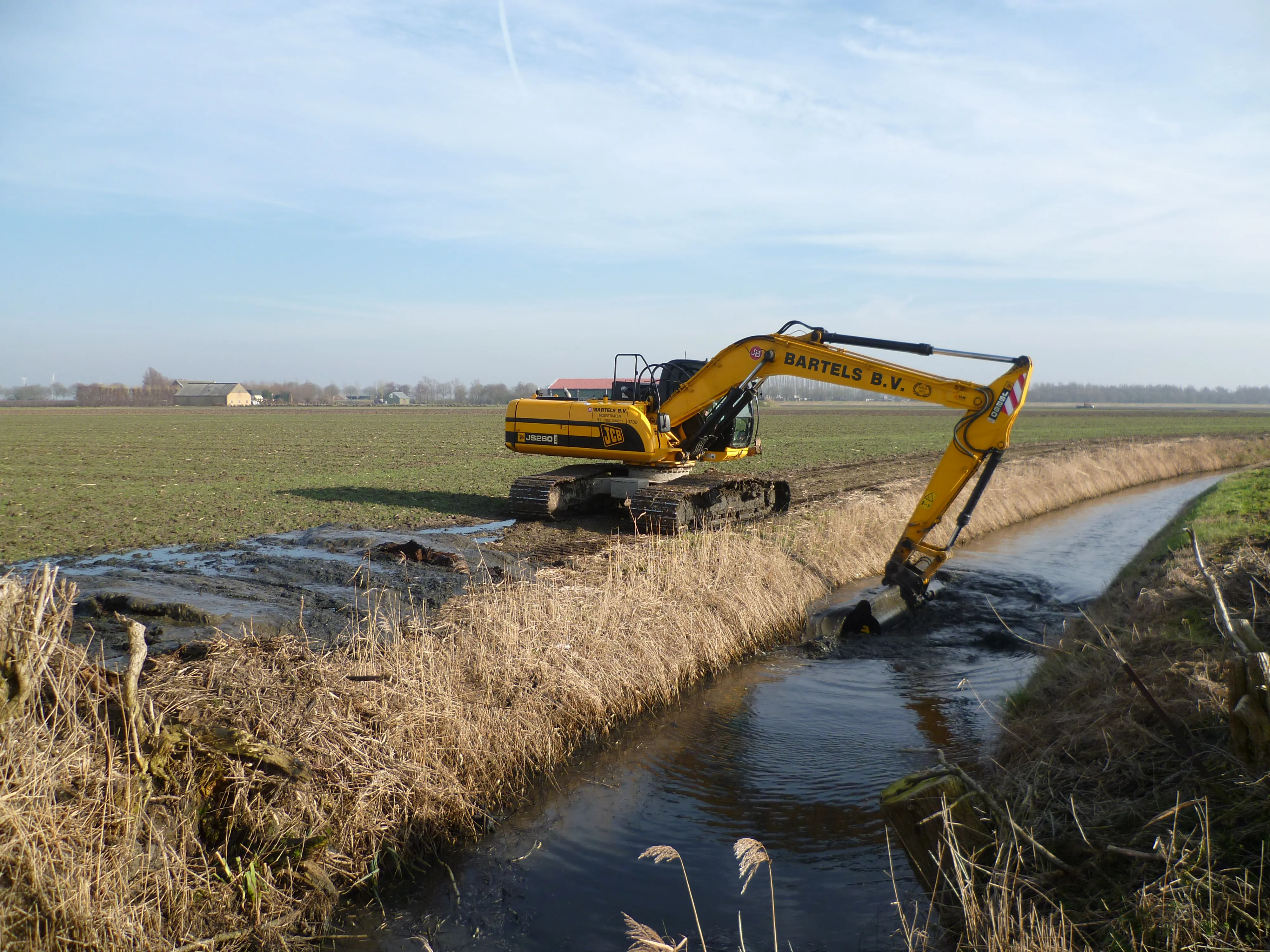 Baggeren van beken en kreken in Steenbergen, Halsteren en Breda