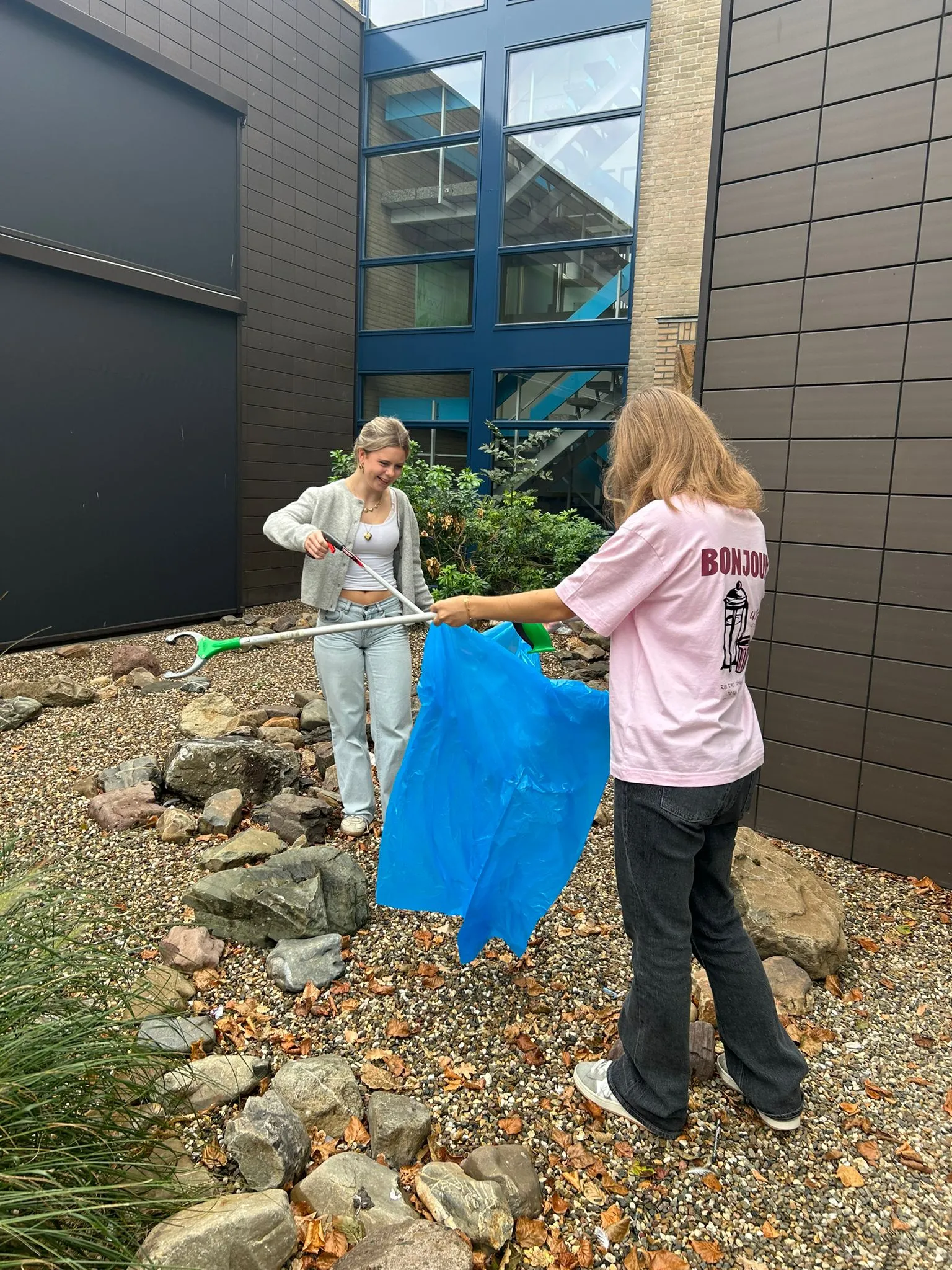 Etten-Leur Schoon! Leerlingen aan de slag voor World Clean Up Day
