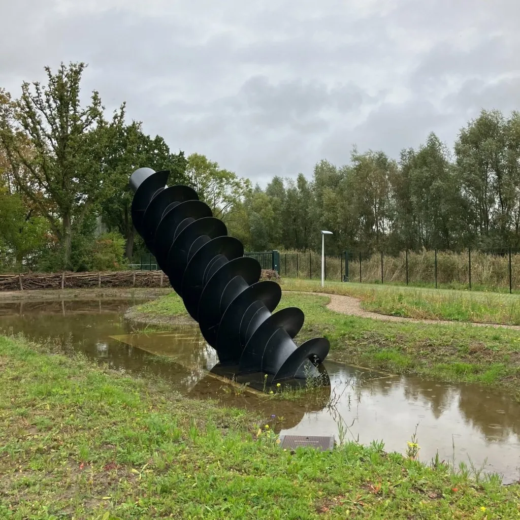 Schroef - Persstation Bergen op Zoom