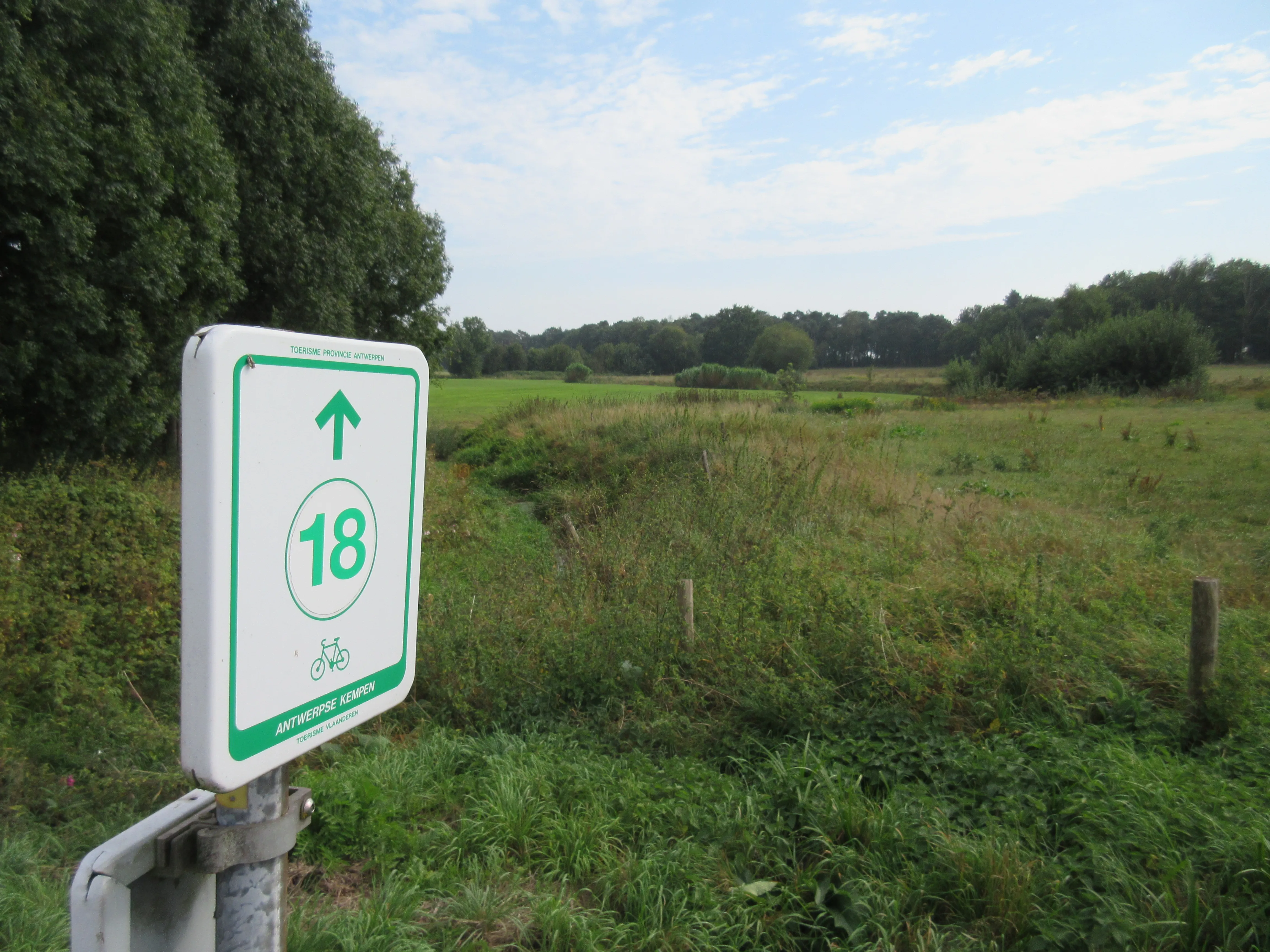 mf01554 foto fietsbordje route 18 Noorderkempen