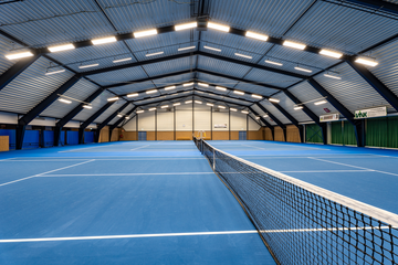 Afbeelding van Vier indoortennisbanen op een zondag van 12 tot 14 uur