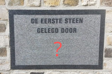 Afbeelding van Eerste steen leggen Clubgebouw E.M.M.'21 .... Dit is wel heel bijzonder....