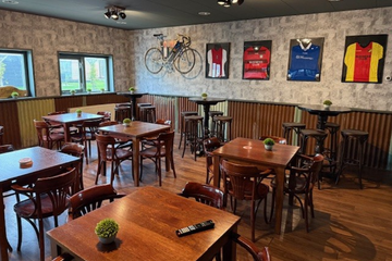 Afbeelding van Avond feest in het DTG café voor het hele team