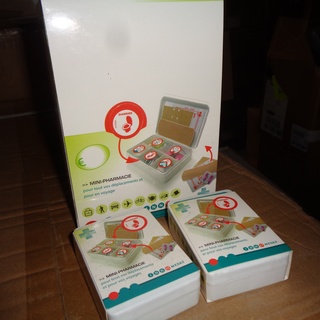 Afbeelding van 60x Pillendoosjes in display,