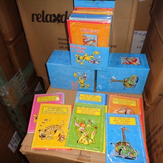 Afbeelding van 24x Wenskaart met envelop Hartelijk Gefeliciteerd in display,