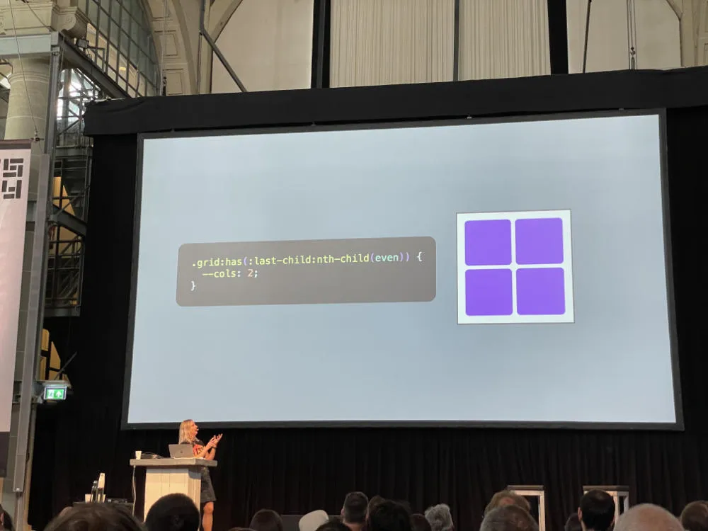 Michelle Barker showing an example of combining :has() with a quantity query.