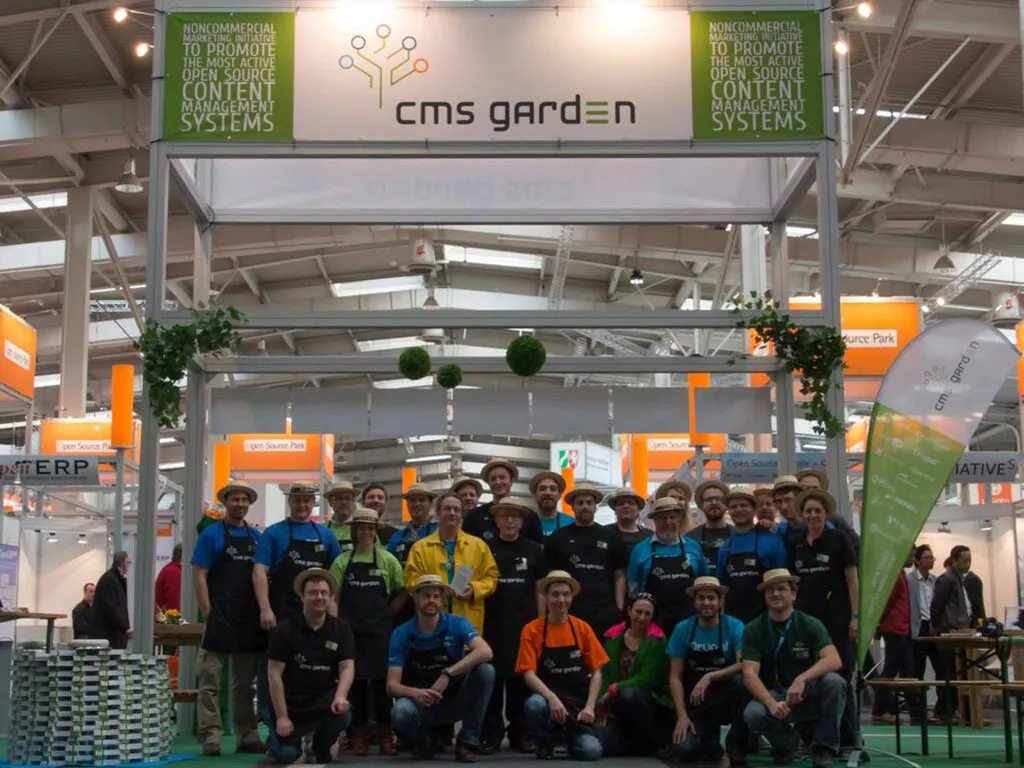 CMS Garden Group Photo