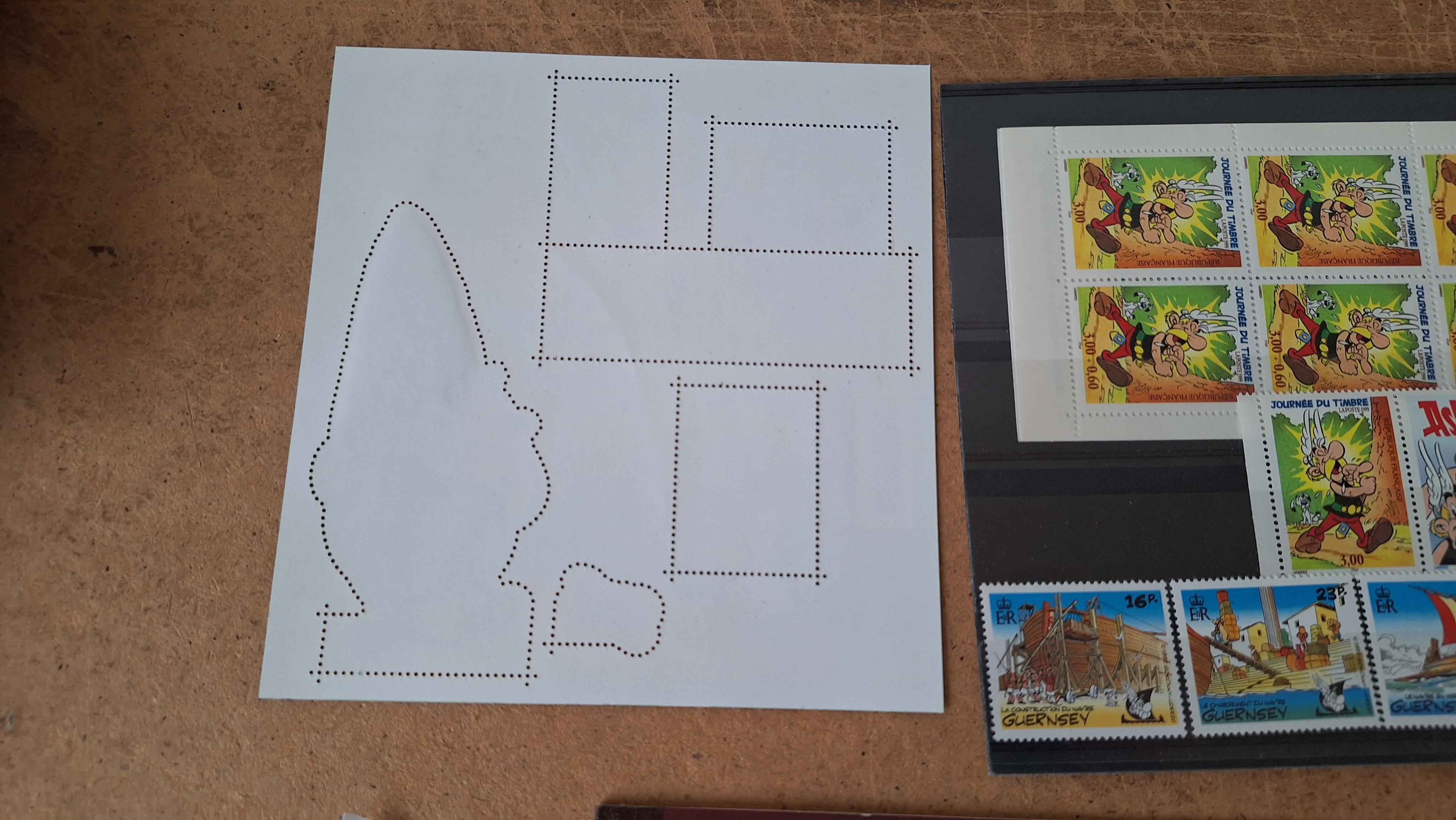 Set Asterix: Souvenirvel, losse postzegels, briefkaart en "Prestige Book" – foto 2 – kavel bij Goeiendeal