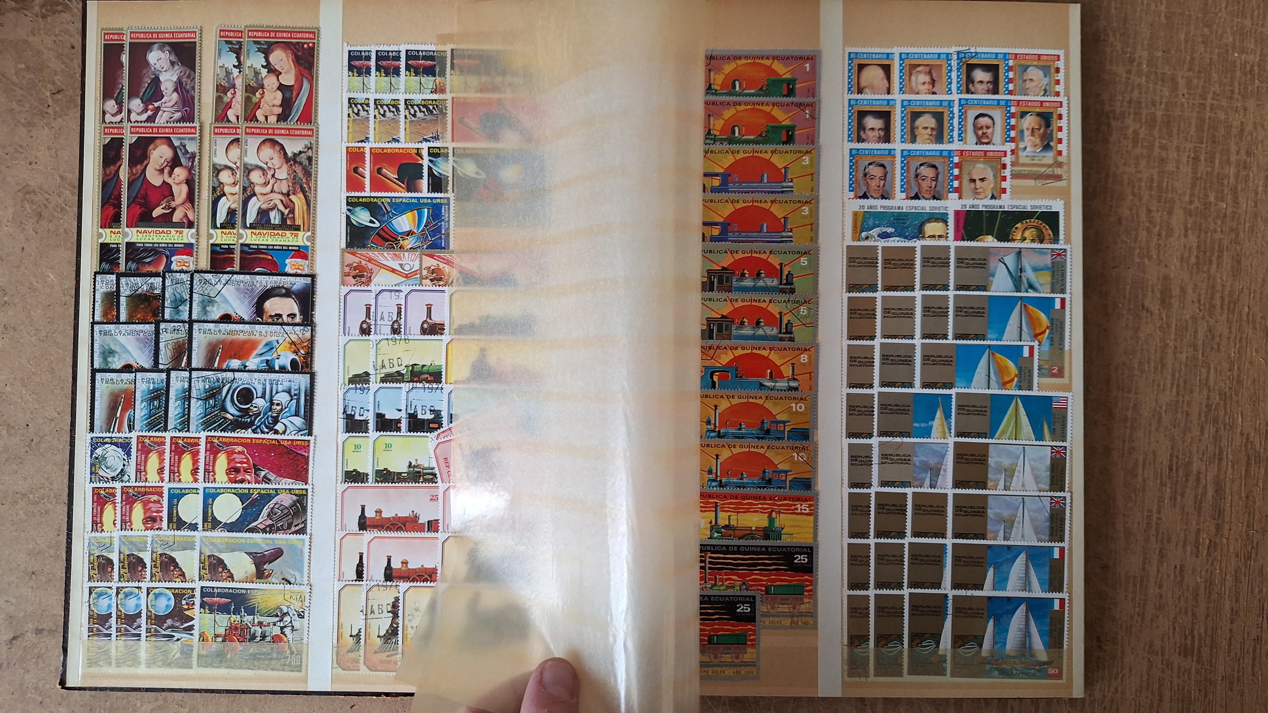 Postzegelalbum met postzegels – foto 3 – kavel bij Goeiendeal