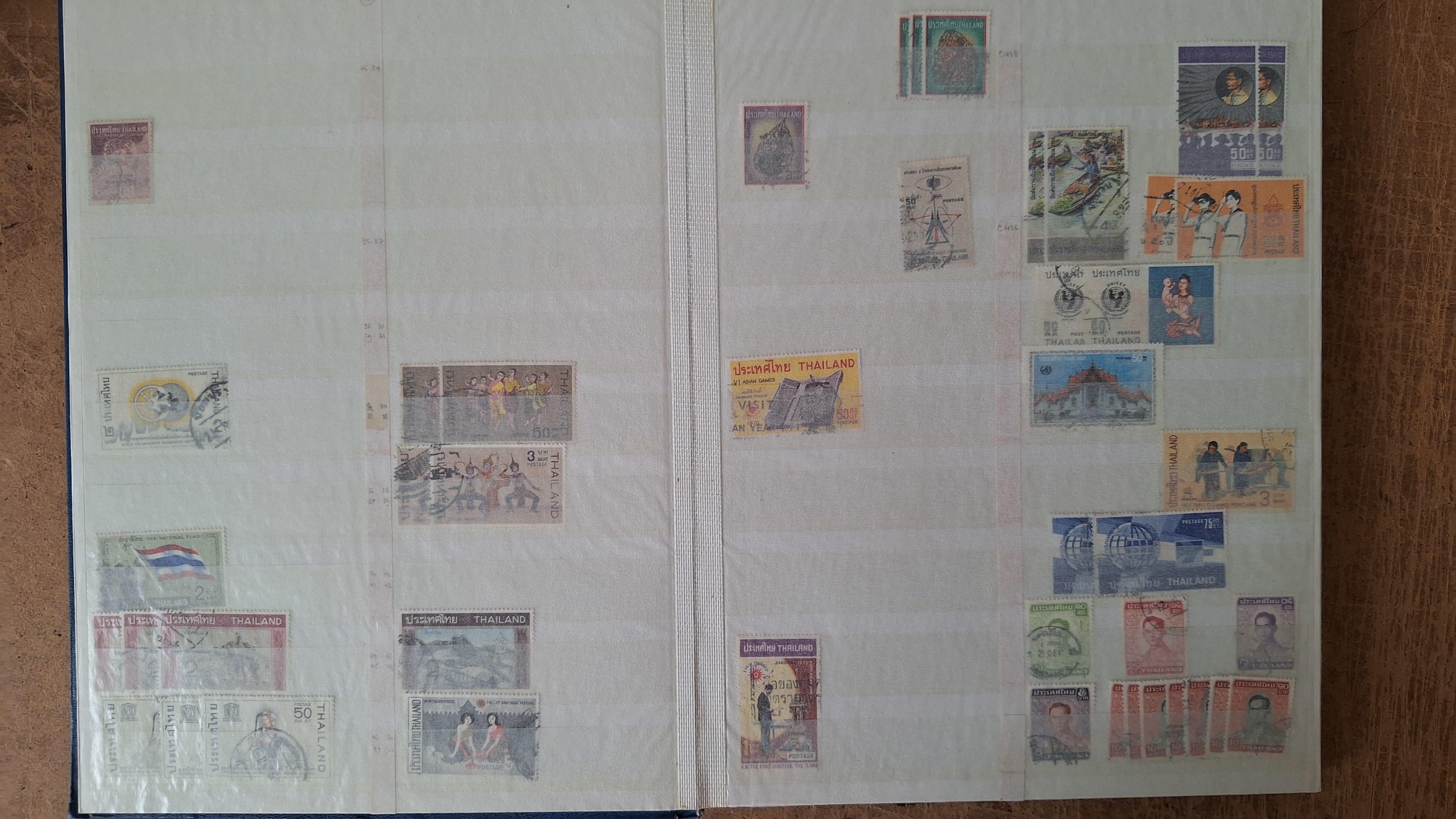 Postzegelalbum met postzegels – foto 4 – kavel bij Goeiendeal