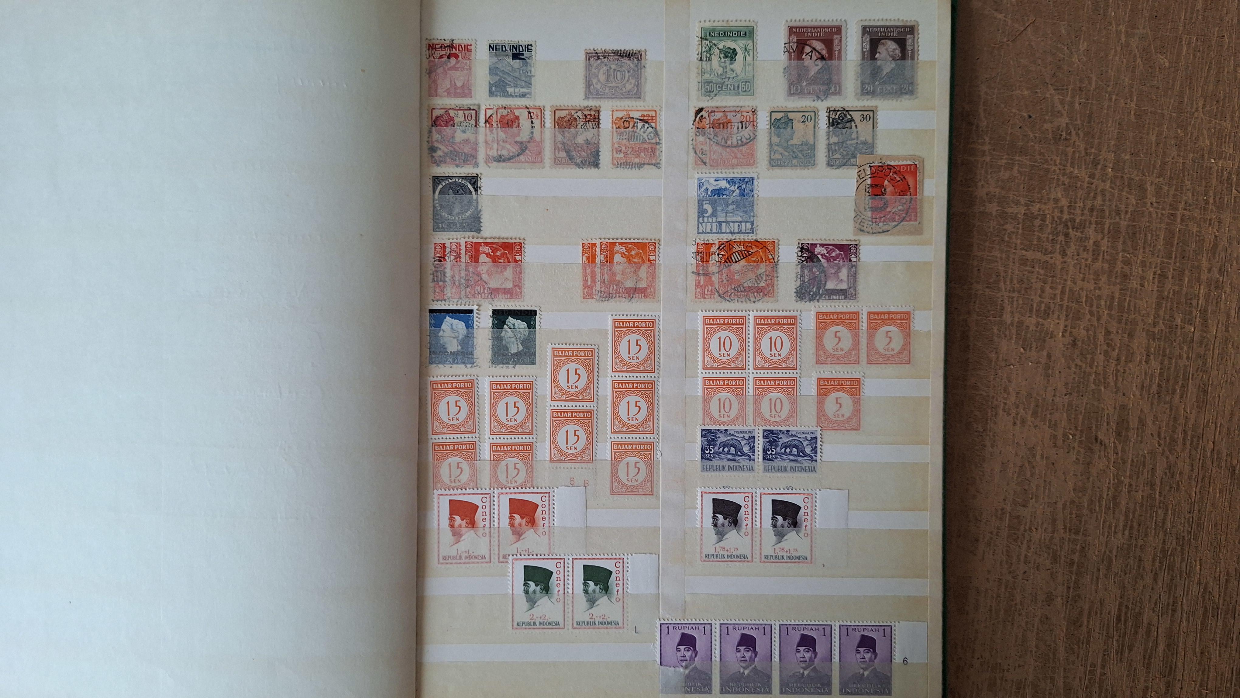 Postzegelalbum met postzegels – foto 2 – kavel bij Goeiendeal