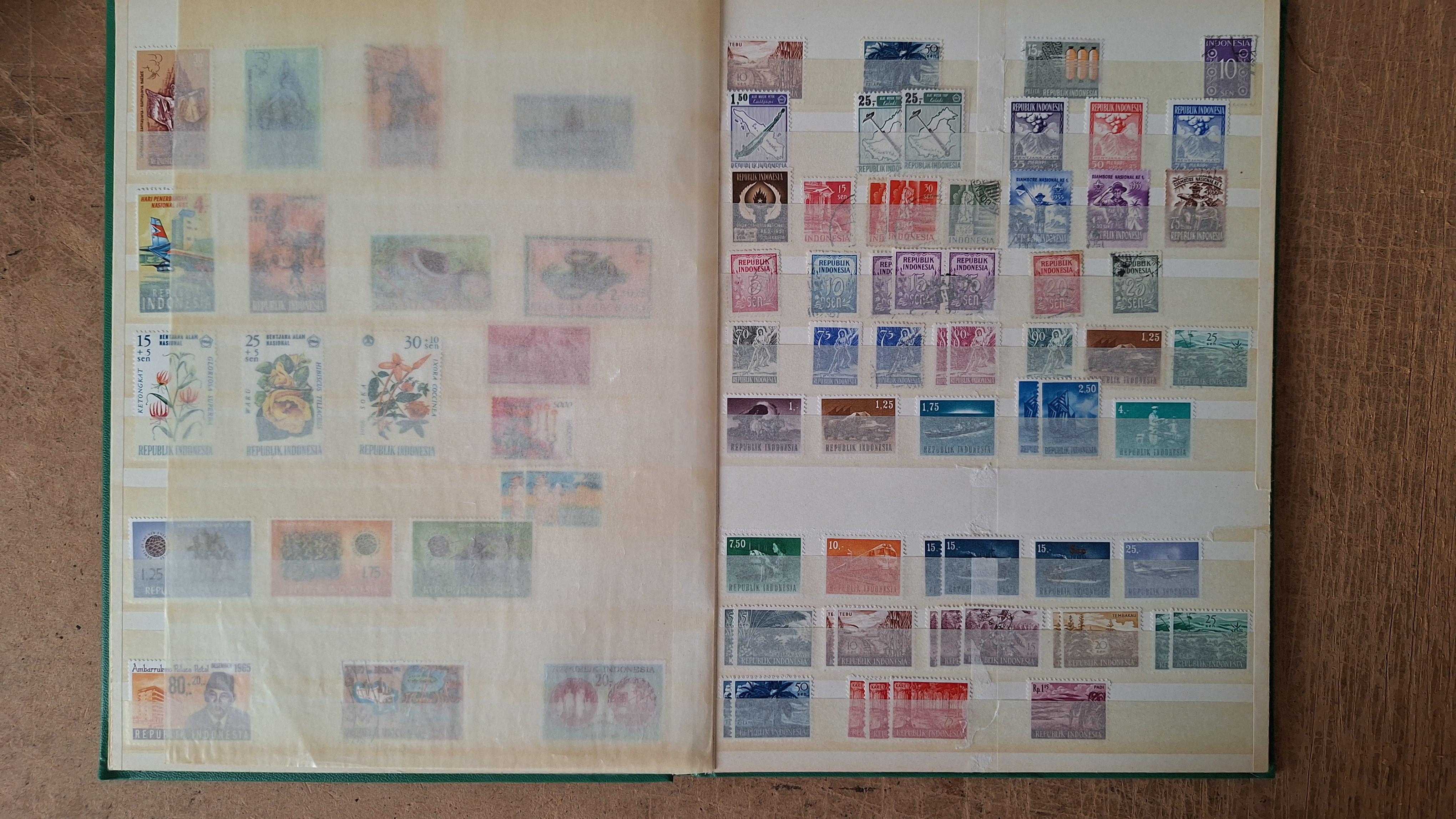 Postzegelalbum met postzegels – foto 4 – kavel bij Goeiendeal