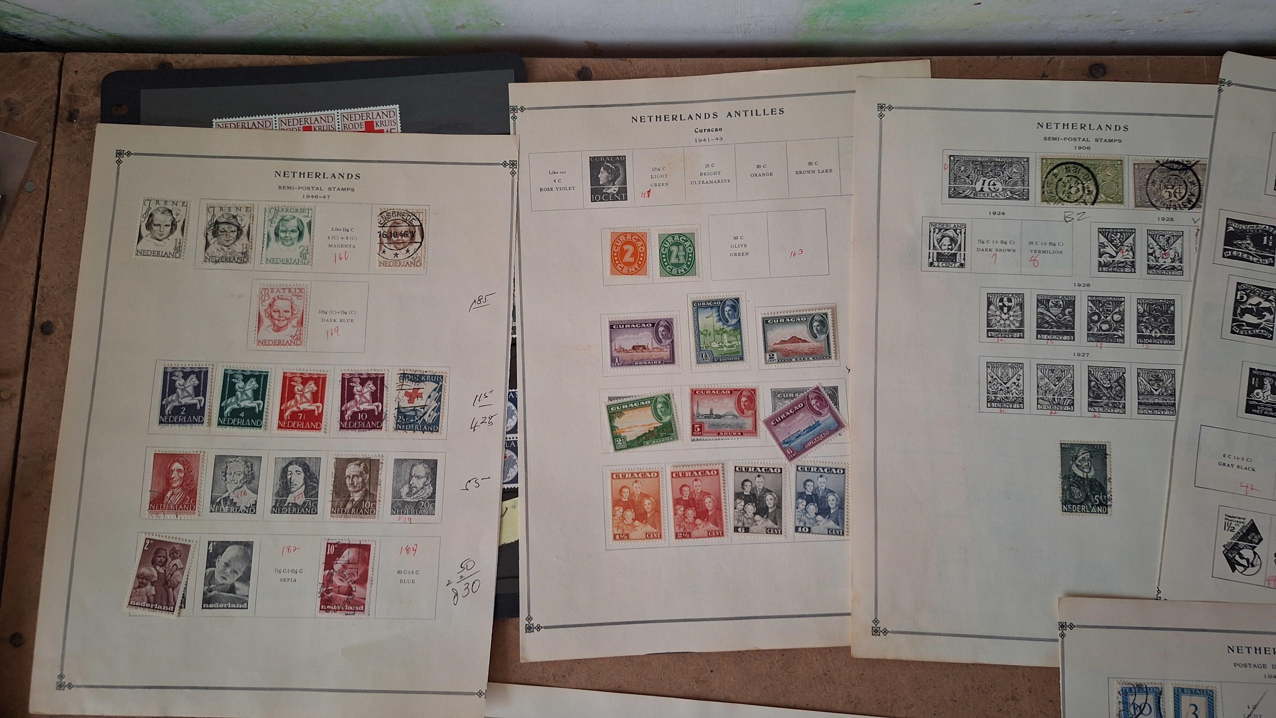 Verzameling postzegels op bladen – foto 3 – kavel bij Goeiendeal