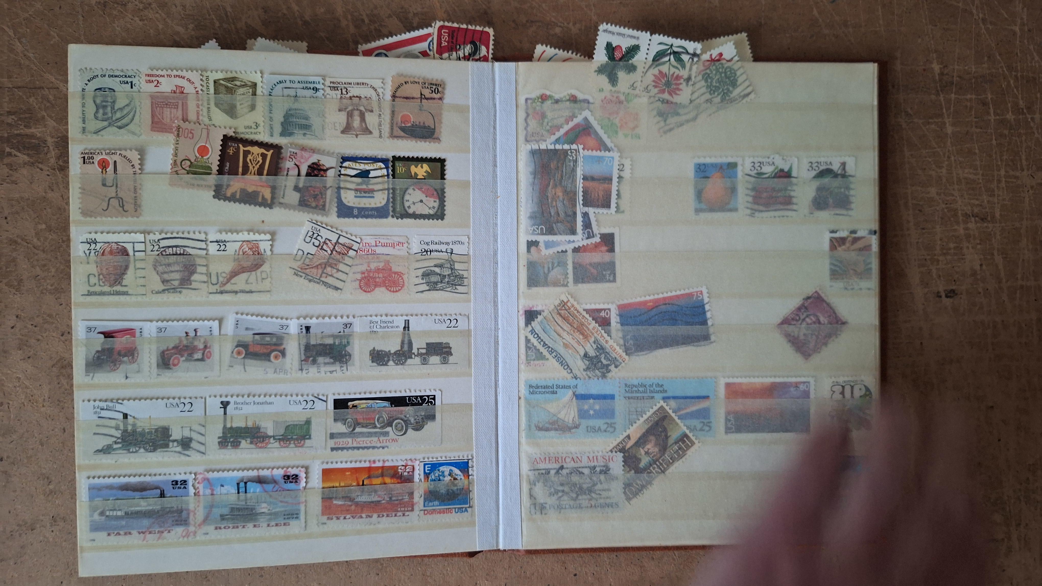 Postzegelablum met postzegels – foto 6 – kavel bij Goeiendeal