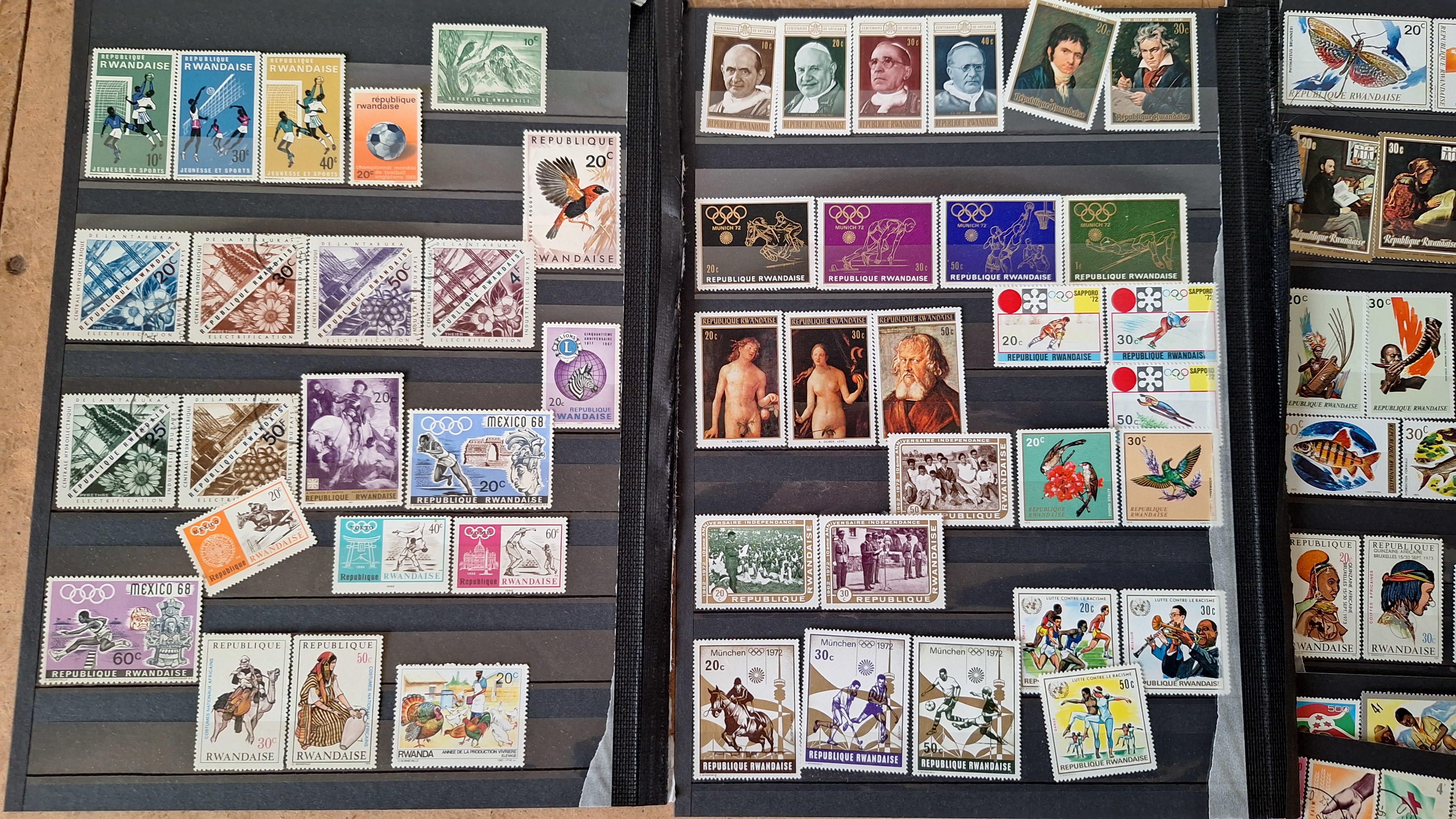 Verzameling postzegels op bladen – foto 4 – kavel bij Goeiendeal