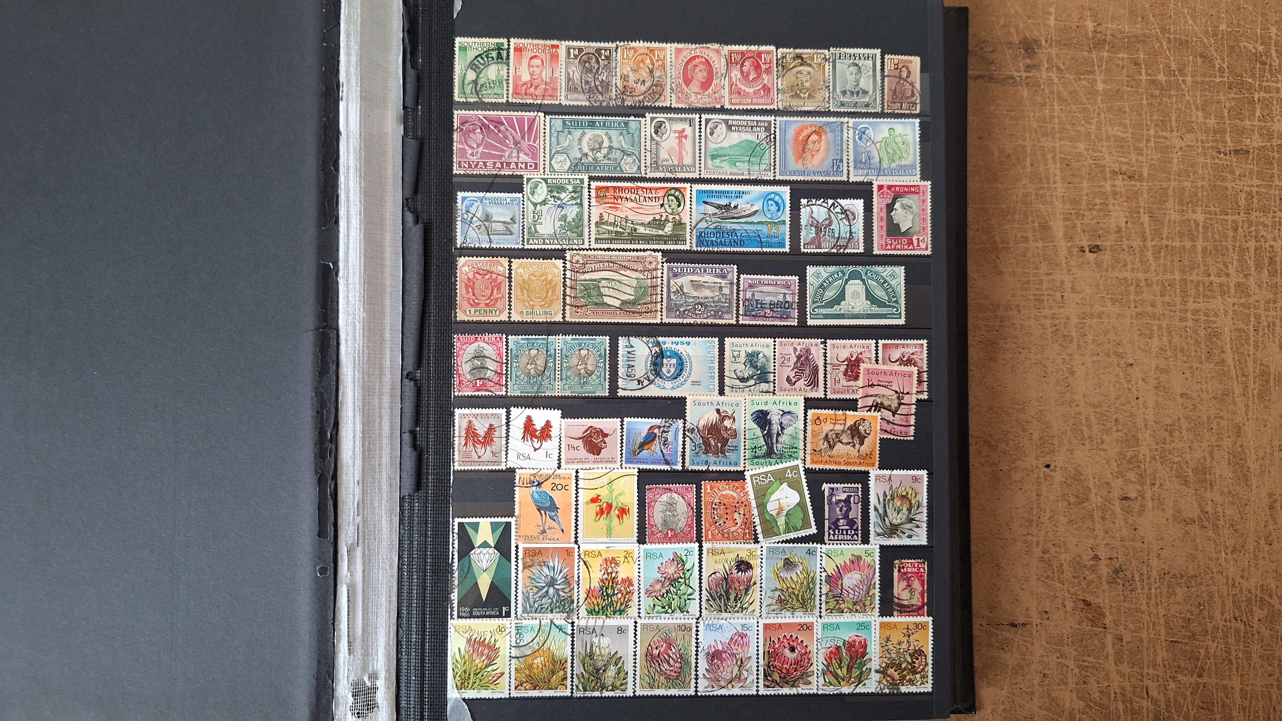 Postzegelablum met postzegels – foto 2 – kavel bij Goeiendeal