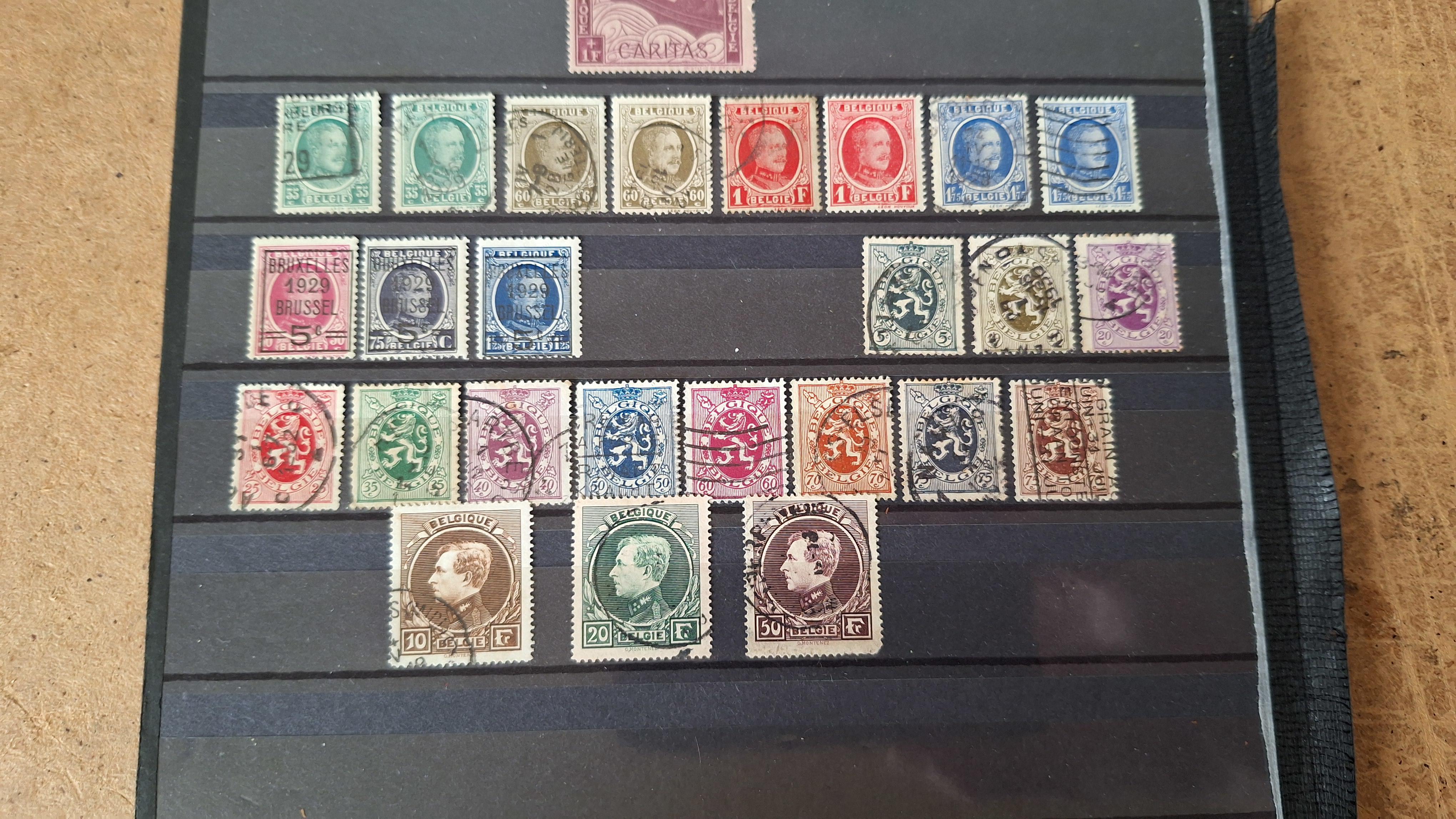 Verzameling klassieke Belgische postzegels waaronder Caritas en Orval – foto 3 – kavel bij Goeiendeal