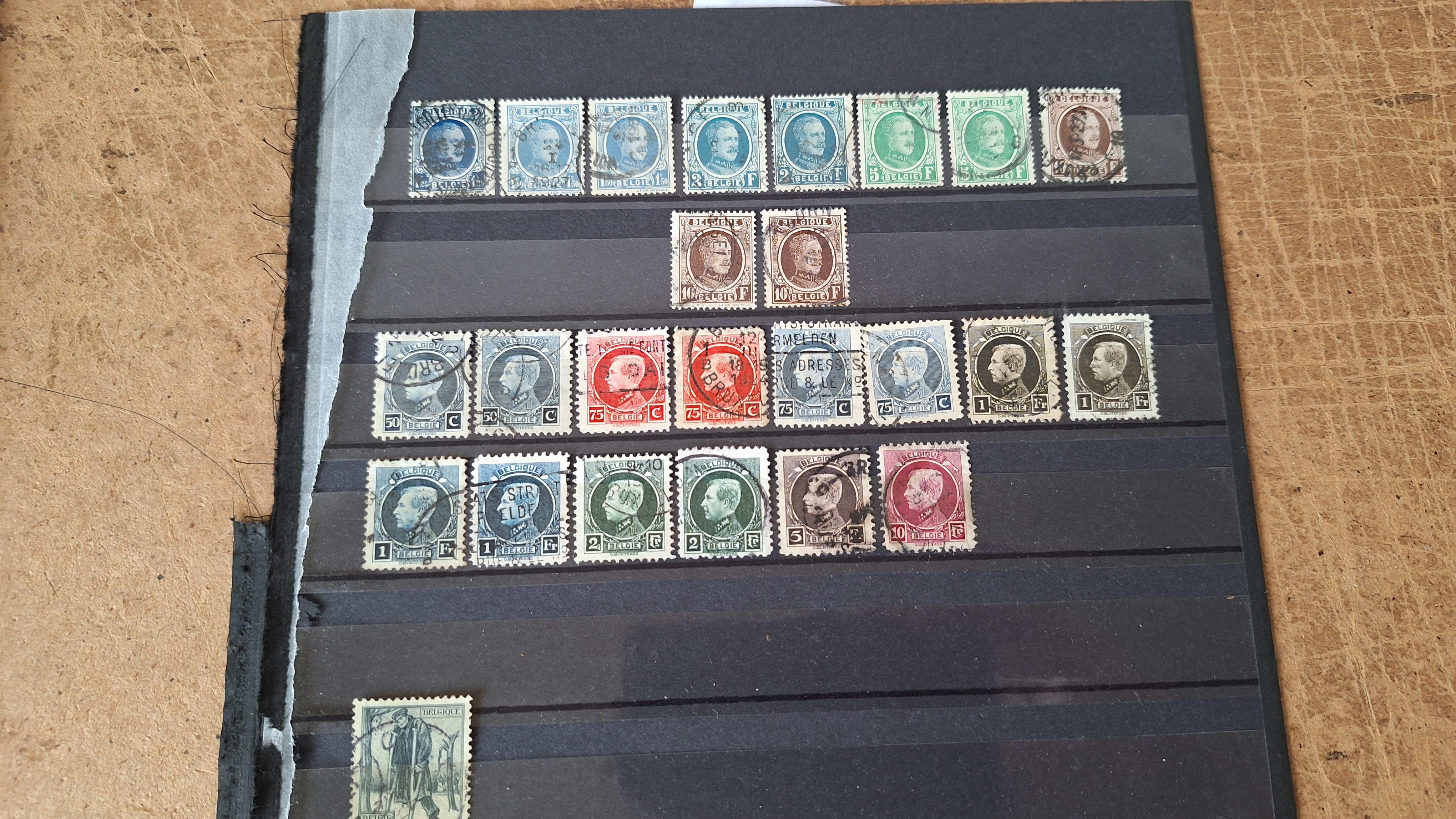 Verzameling klassieke Belgische postzegels waaronder Caritas en Orval – foto 4 – kavel bij Goeiendeal