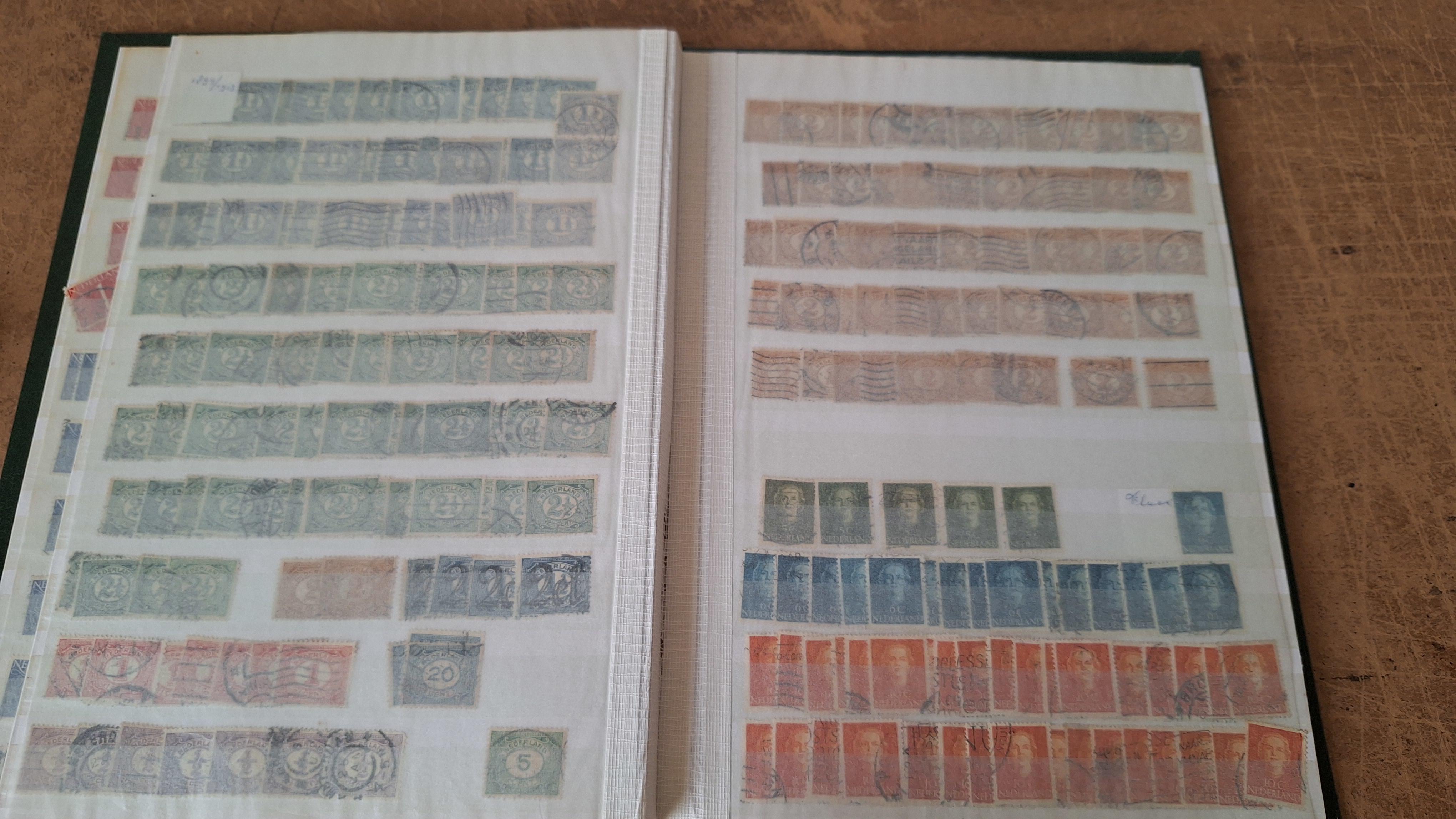 Postzegelalbum met postzegels – foto 4 – kavel bij Goeiendeal