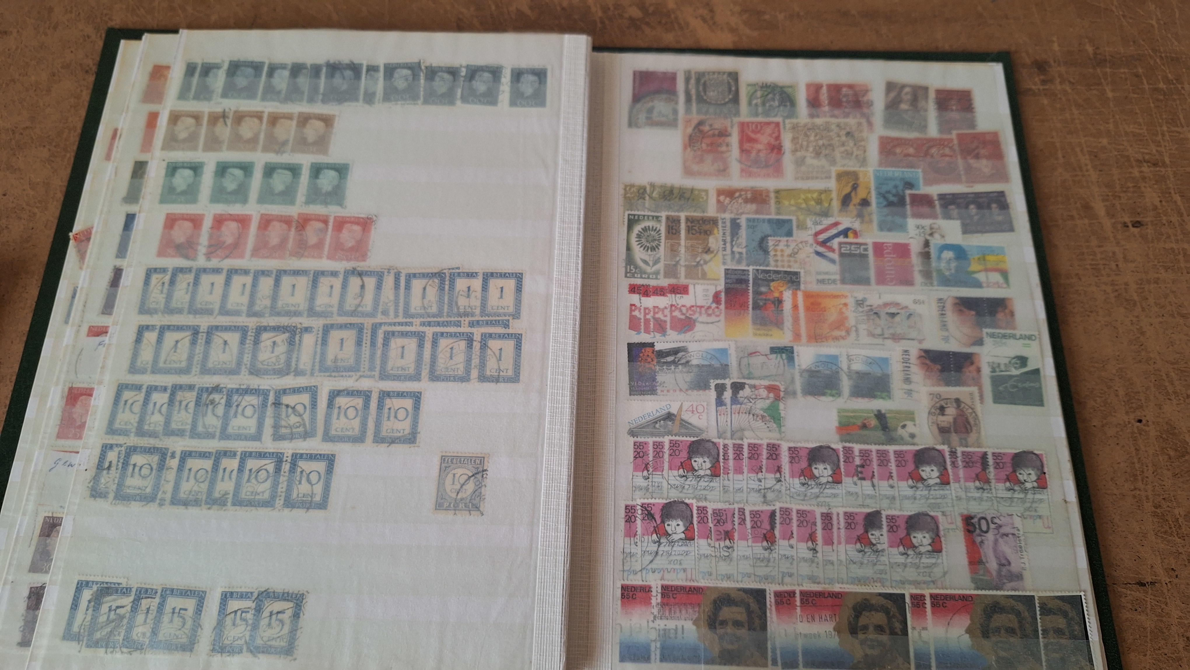 Postzegelalbum met postzegels – foto 6 – kavel bij Goeiendeal