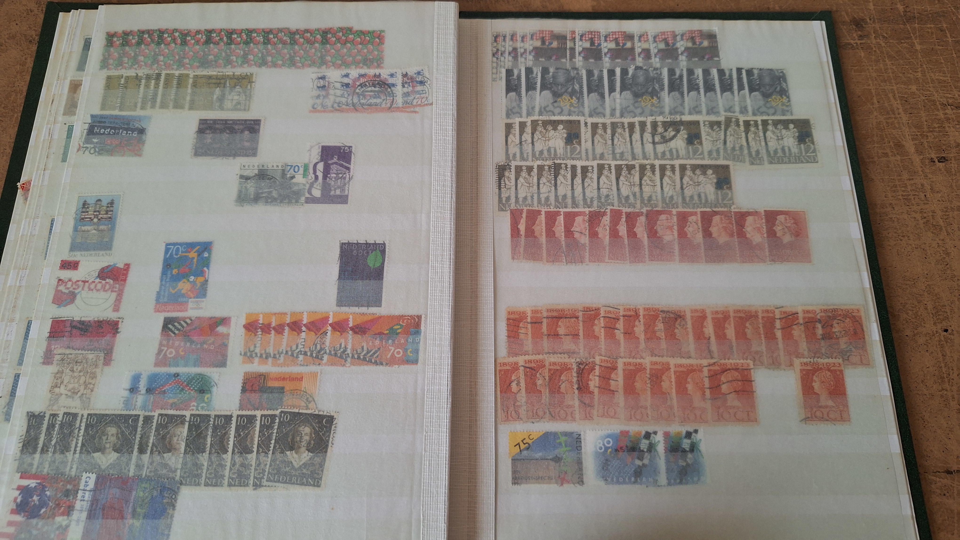Postzegelalbum met postzegels – foto 7 – kavel bij Goeiendeal