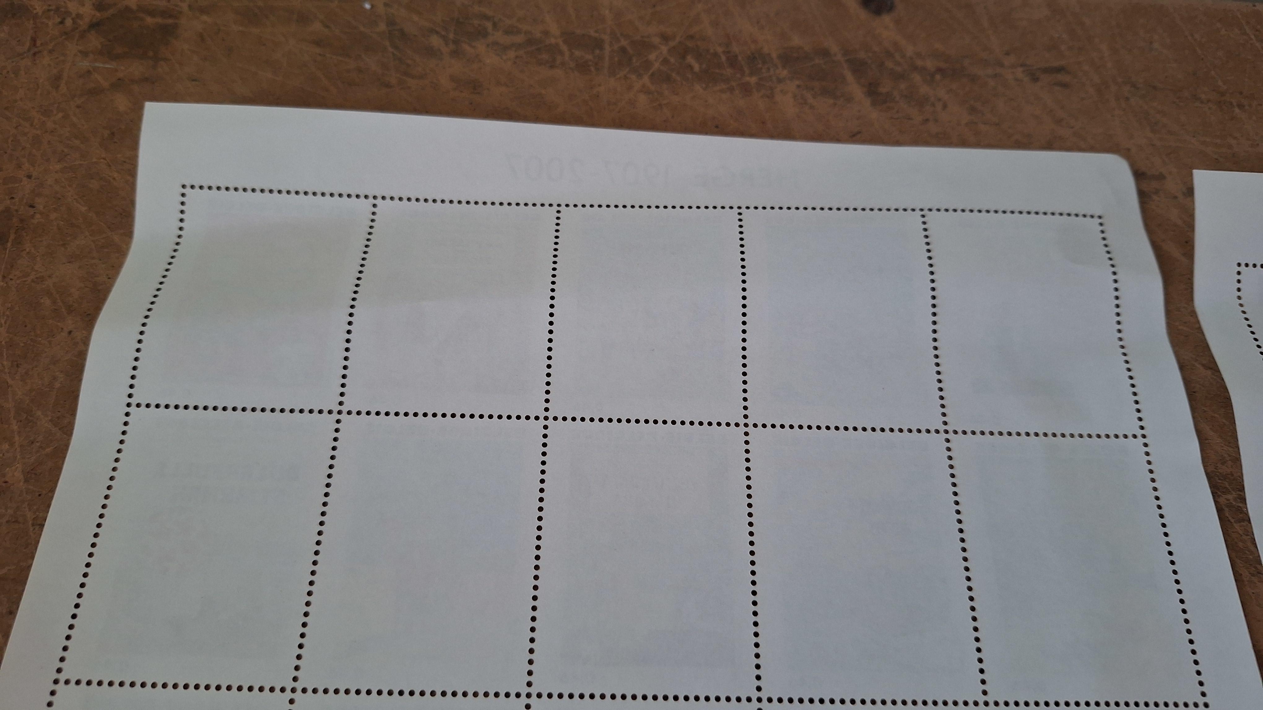 Postzegelvellen Hergé Kuifje (2 stuks) – foto 5 – kavel bij Goeiendeal