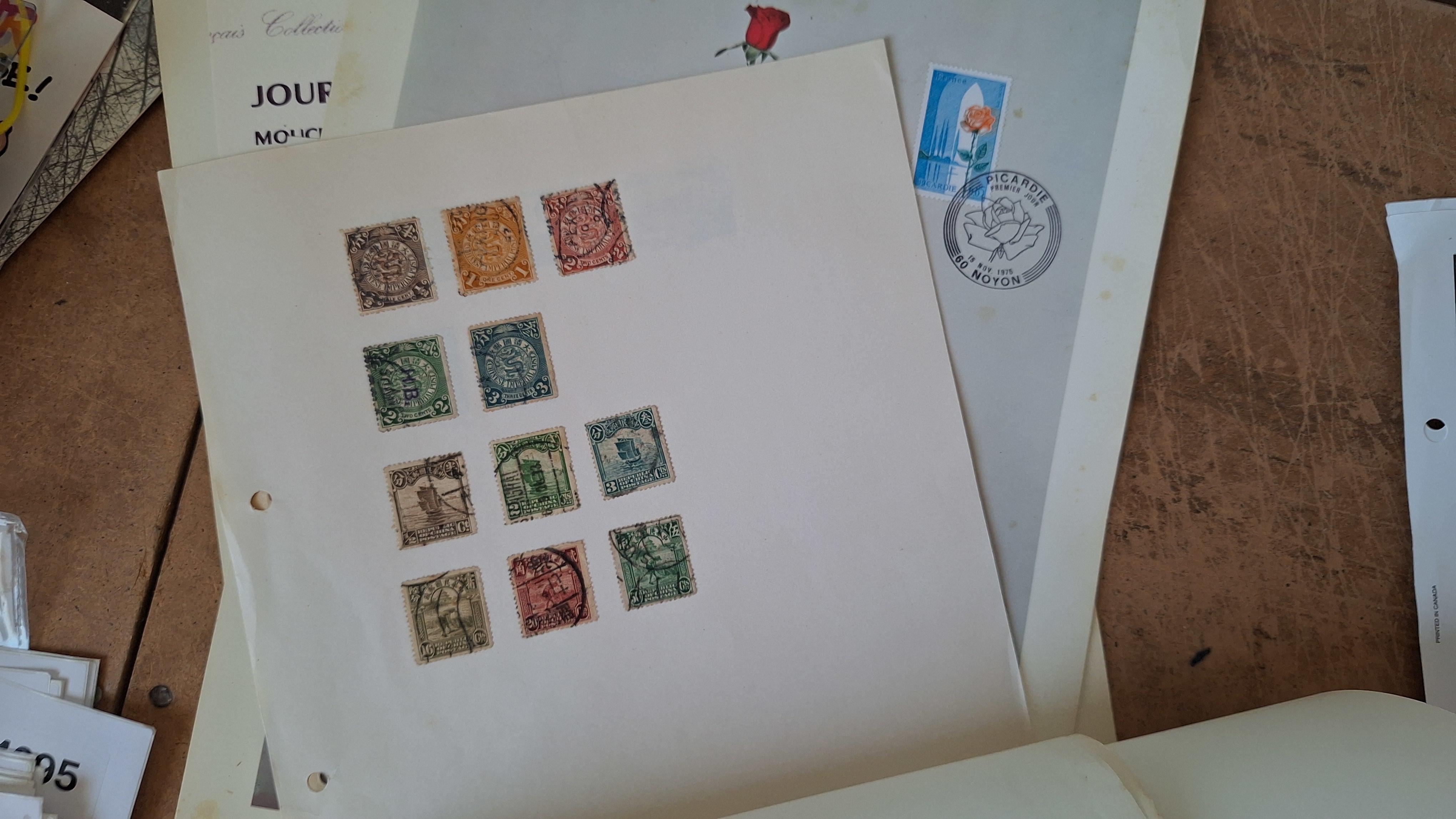 Verzameling postzegels op insteekbladen en losse bladen, diverse landen en thema's – foto 4 – kavel bij Goeiendeal