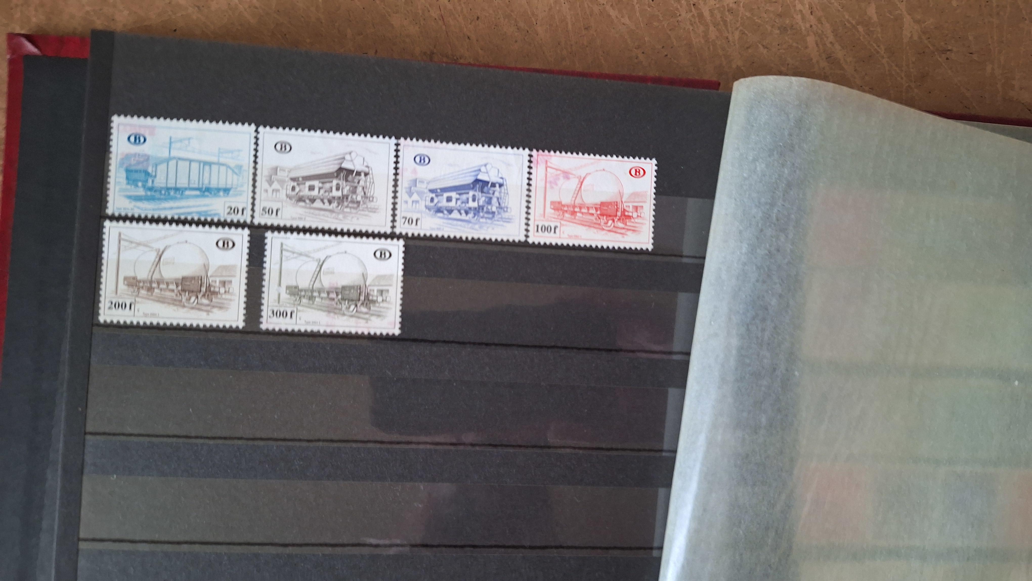 Postzegelablum met postzegels – foto 4 – kavel bij Goeiendeal