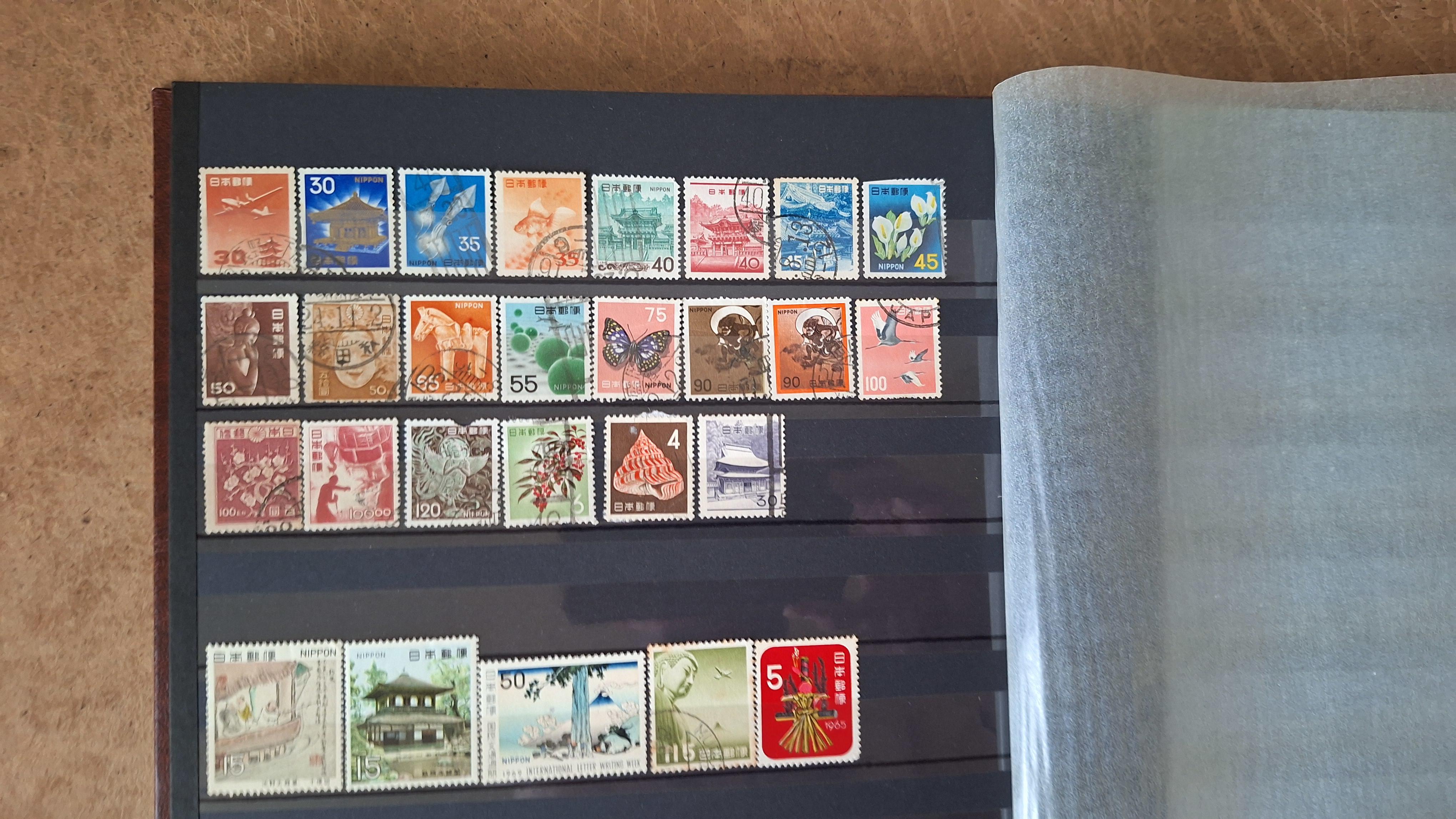Postzegelablum met postzegels – foto 9 – kavel bij Goeiendeal