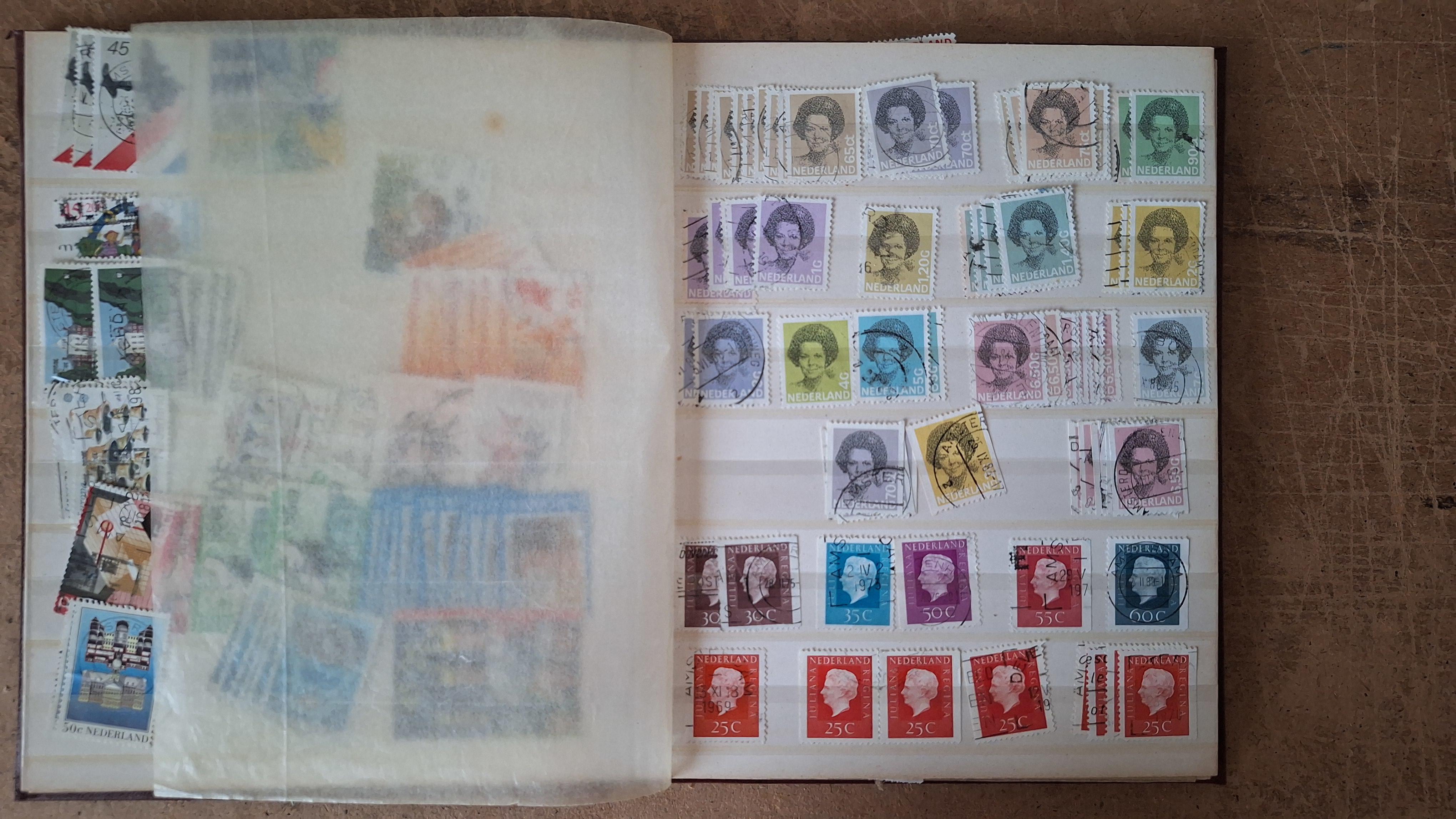 Postzegelalbum met postzegels – foto 4 – kavel bij Goeiendeal