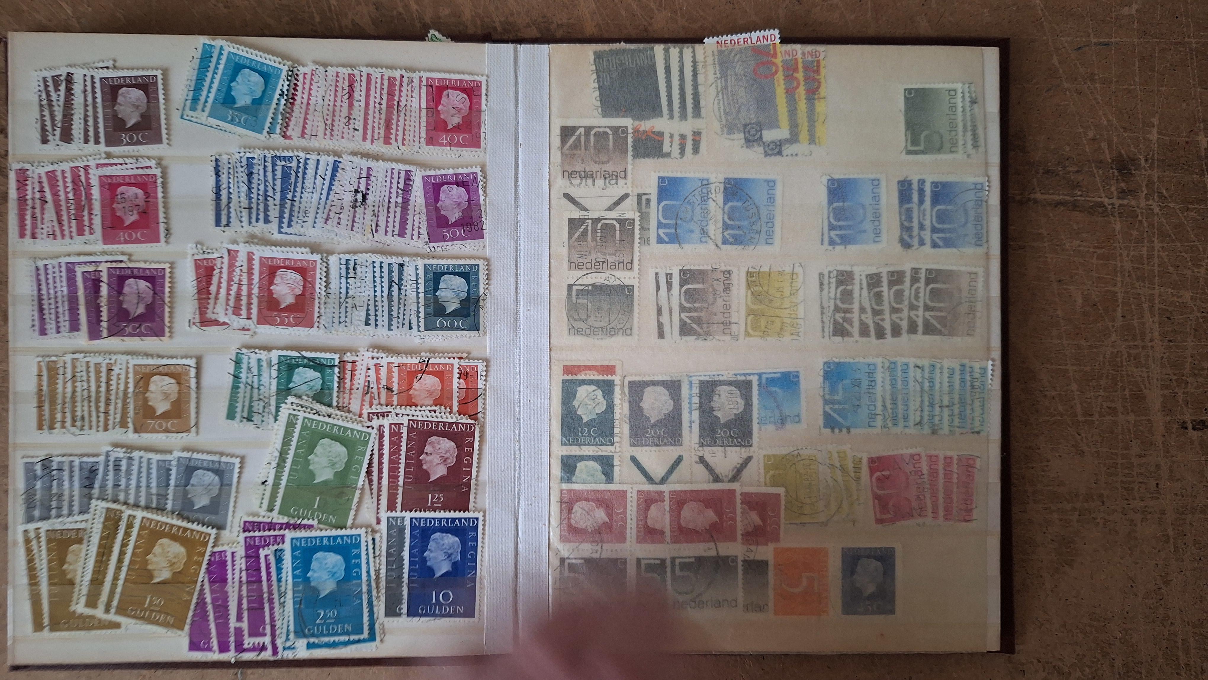Postzegelalbum met postzegels – foto 5 – kavel bij Goeiendeal